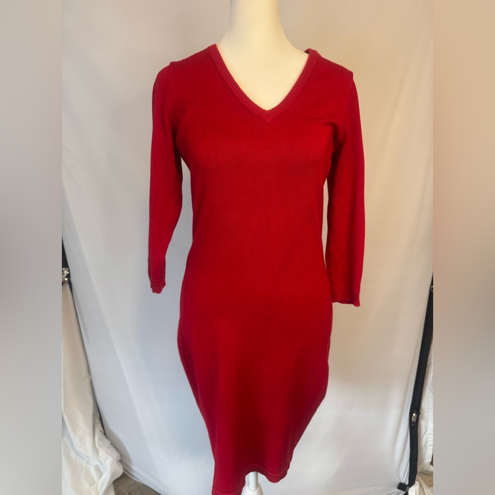 Calvin Klein red sweater style midi dress v neck 3/4 sleeve